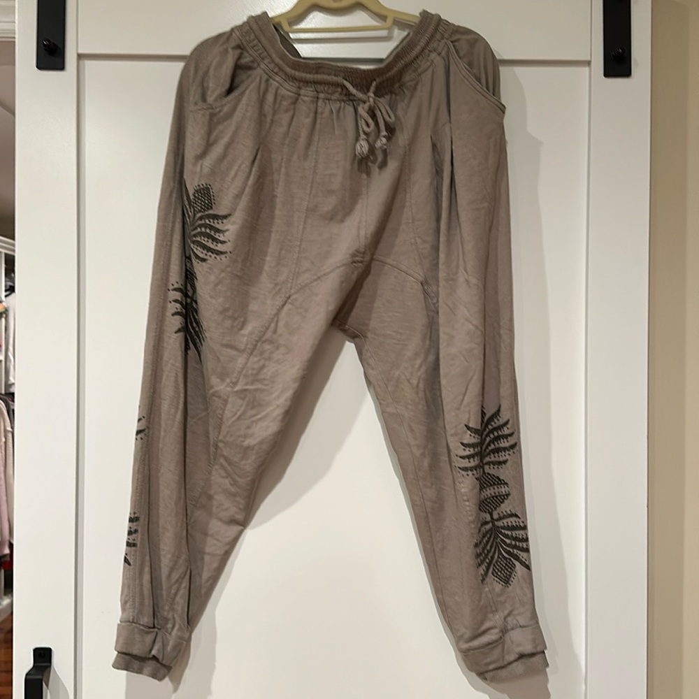Anthropologie lounge pants. Harem style.